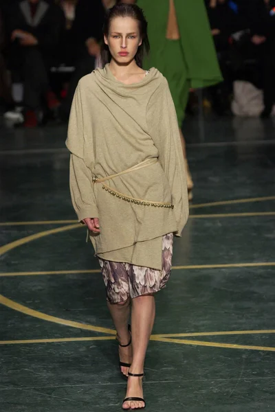 Look 37